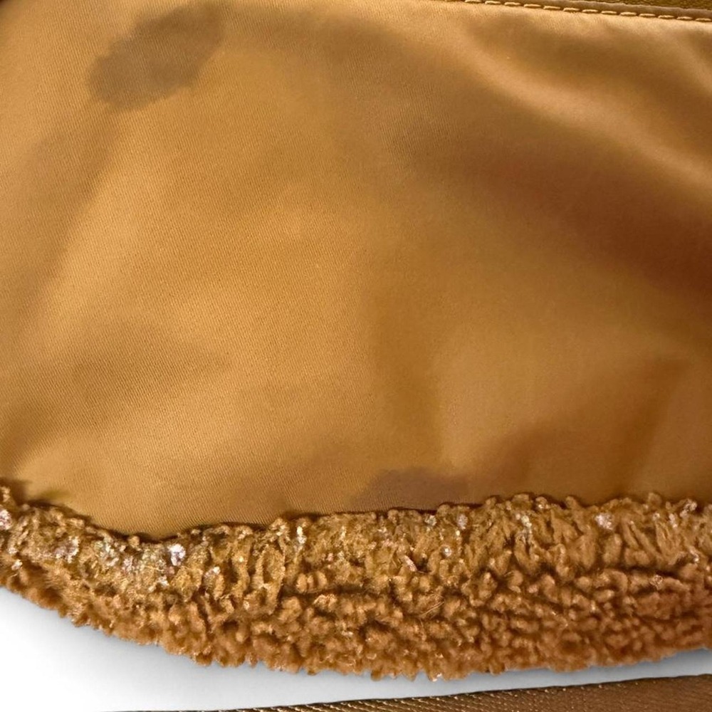 Lululemon Brown Sherpa Belt Bag - Picture 3 of 7